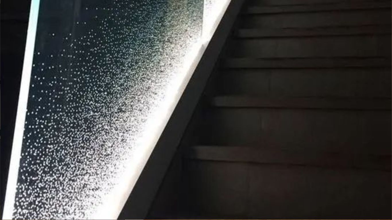 Lắp Đèn LED Cho Nội Thất Kính: Tăng Tính Phản Chiếu, Mở Rộng Không Gian